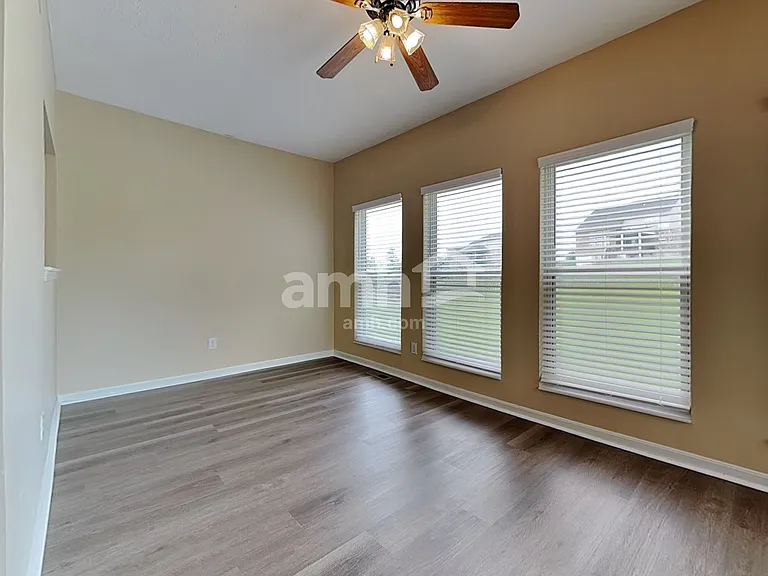 4558 Randall Dr — Photo 11