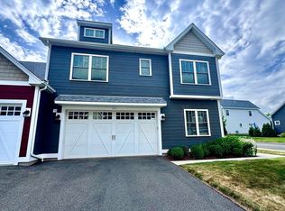 145 Mulholland Way #145, North Haven, CT 06473