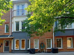 151 Townsgate Dr #3, Vaughan, ON L4J 8J7