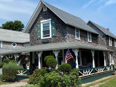 55 Tuckernuck Ave, Oak Bluffs, MA, 02557