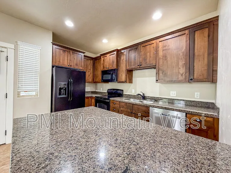 2119 Orchard Pines Loop — Photo 7
