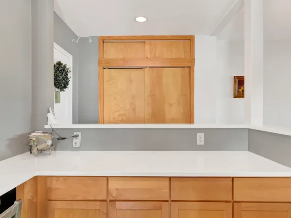 6801 Shore Road image 9 of 18