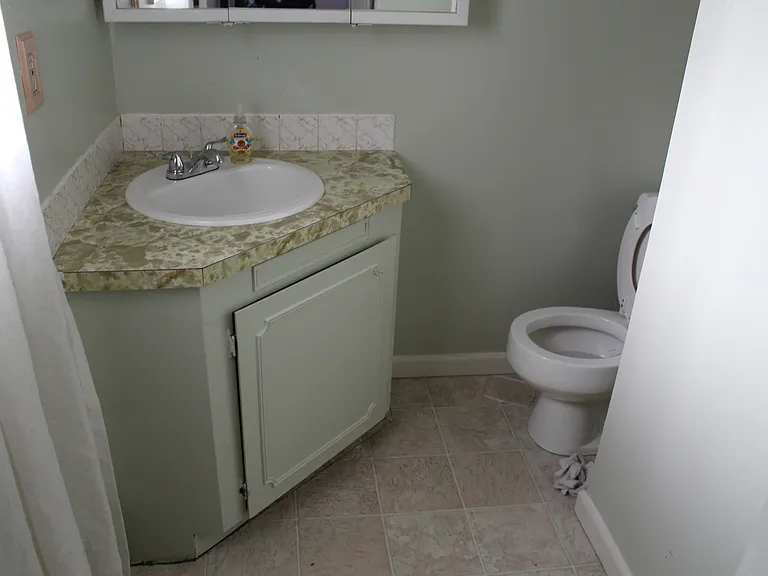 4615 Maplewood Ct — Photo 12