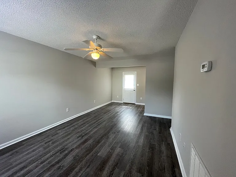601 Main St — Photo 79
