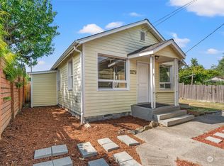 327 1/2 NW 88th St, Seattle, WA 98117
