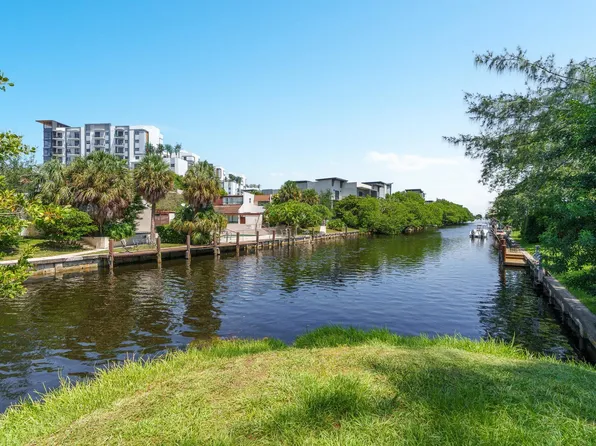 128 S Cypress Road #812, Pompano Beach, FL 33060