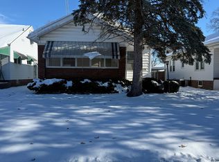 2136 N 7th St, Springfield, IL 62702