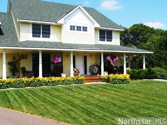 1st image of 901 Sawyer Pl