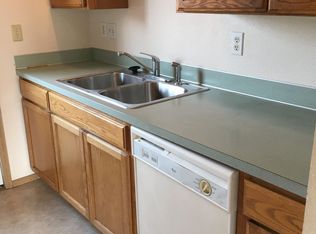 2501 E 2nd St APT 12, Newberg, OR