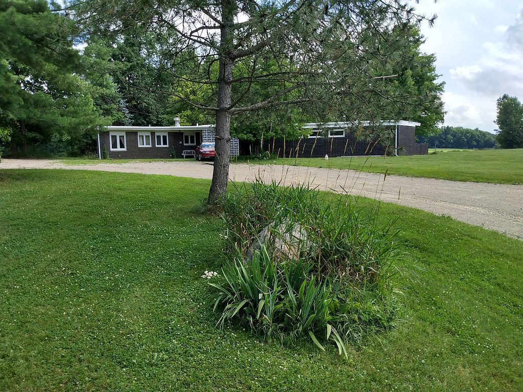 7386 Dean Rd - Property Image