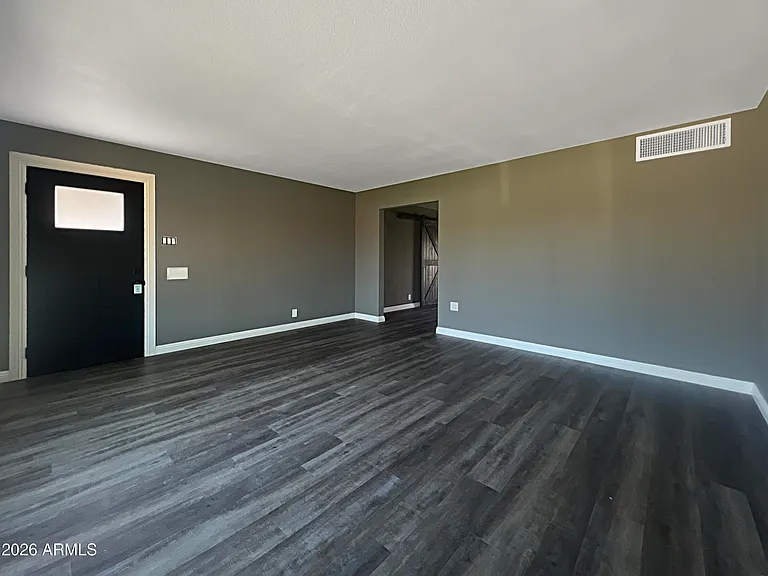 8201 E Whitton Ave — Photo 10