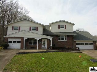 111 Greenway Pl, Huntington, WV 25705