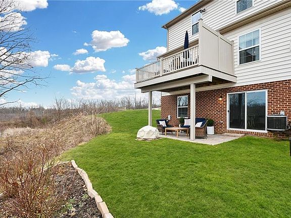 3rd image of 600 Edison Dr