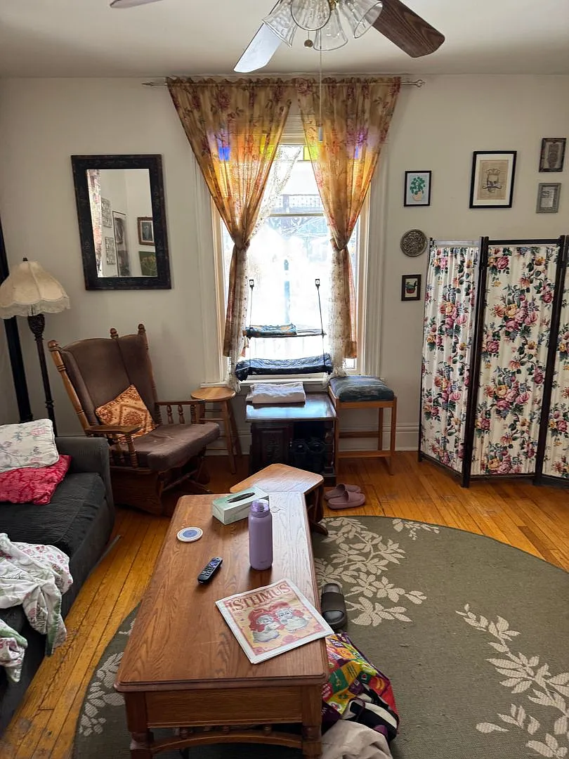 (598) - 1208 Jenifer Street — Photo 4