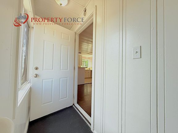 4th image of 335 Heller St APT A