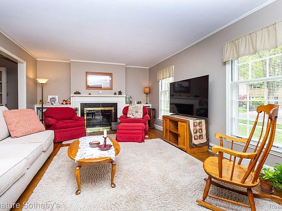 4th image of 3629 Cumberland Rd