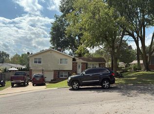 2918 E Clovis Cir, Springfield, MO 65804