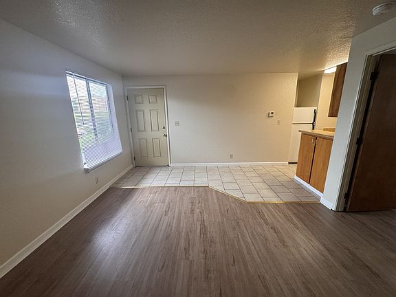 5th image of 4906 Valley East Blvd #C
