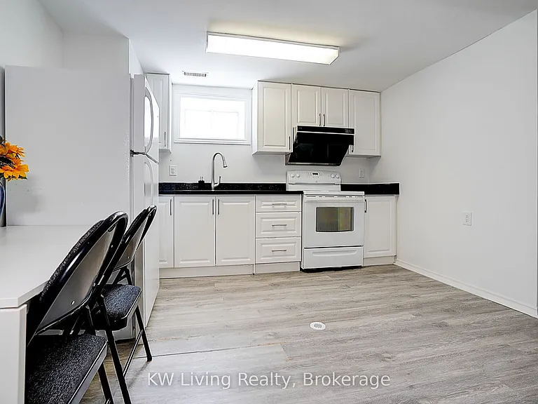 78 Roywood Dr #BASEMENT BACK — Photo 10