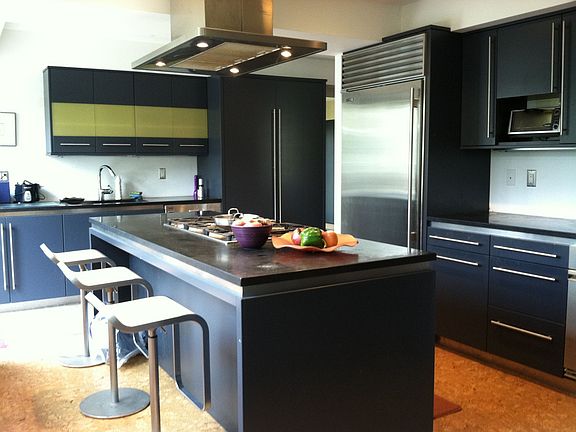 Modern Kitchen with Italian Stone+