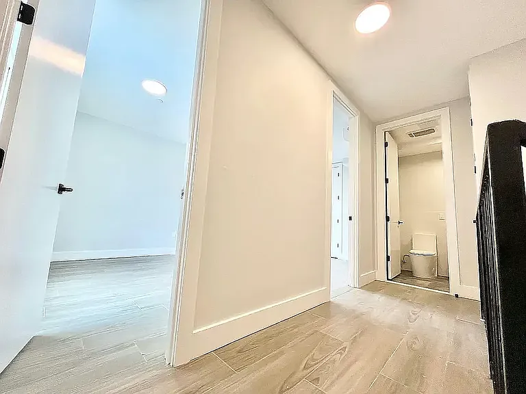 222 E 53rd St #3-J — Photo 8