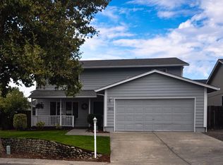 1923 Walnut Grove Ln, Central Pt, OR 97502