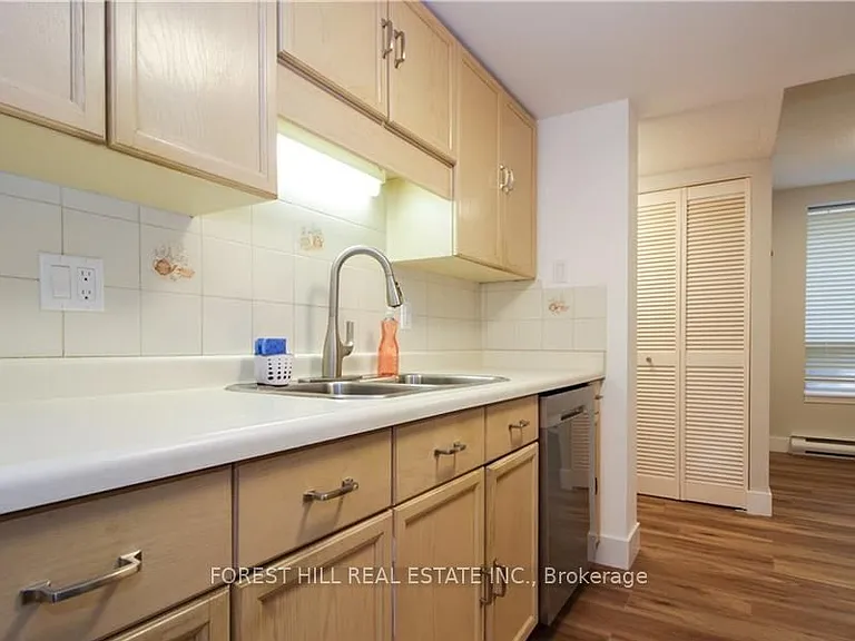 1510 Richmond St N #110 — Photo 12
