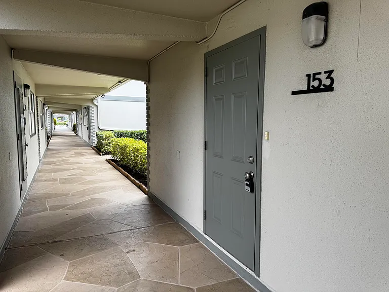 153 Monaco Way #D — Photo 3