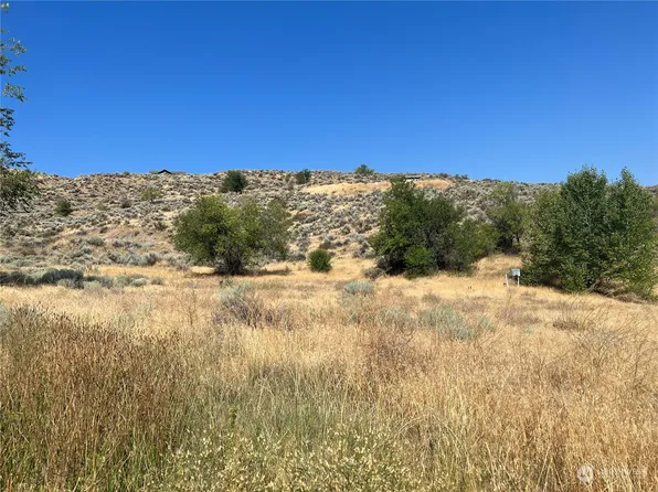 10 Farver Road, Tonasket, WA 98855