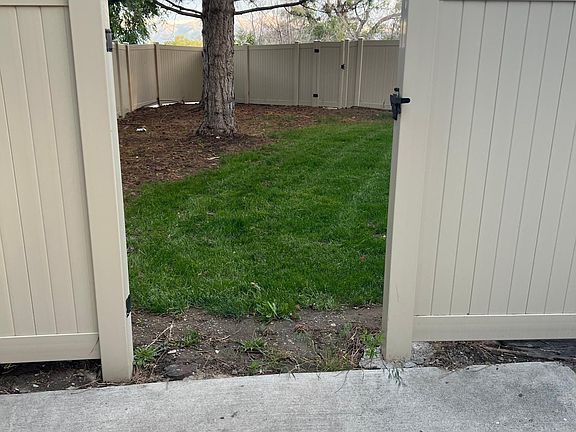 4th image of 1947 S Columbia Ln APT 11