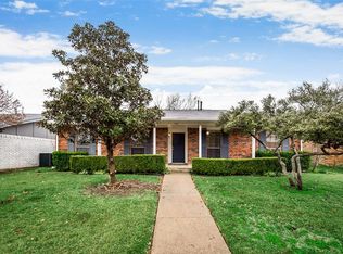 1912 Glenrose Ln, Carrollton, TX 75007