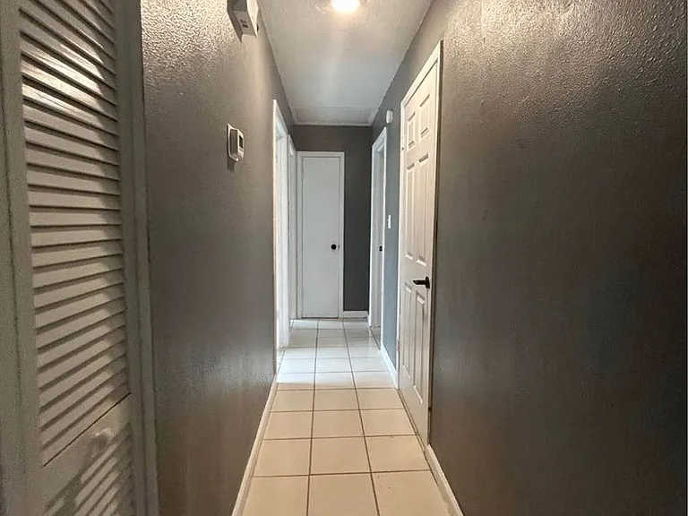336 Riviera Dr #100 — Photo 12