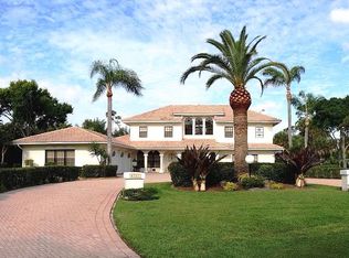 8757 Estate Dr, West Palm Beach, FL 33411