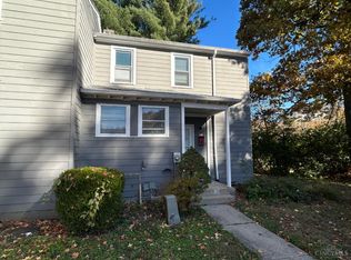 6 Chalmers Ct, Cincinnati, OH 45218