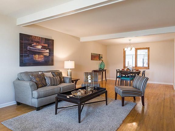 3rd image of 3239 S Dayton Ct