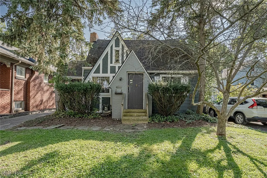 3496 E Scarborough Rd photo 1