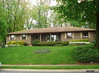 3080 Round Hill Rd, York, PA 17402