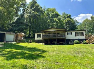 105 Clays Br, Naoma, WV 25140