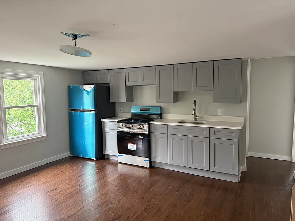 417 S Wood Ave #1