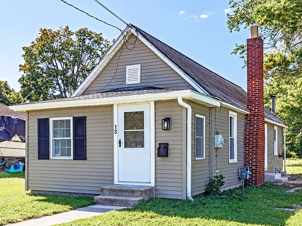13 Broad St