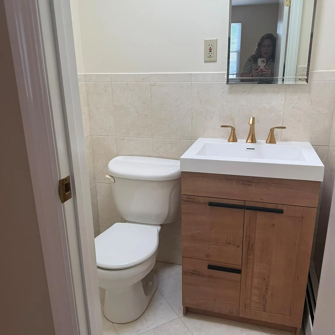 3 bed, 1.5 bath, 3308 sqft, $3,300 — Photo 4
