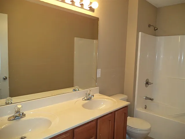 4905 Sunday Silence Dr — Photo 13