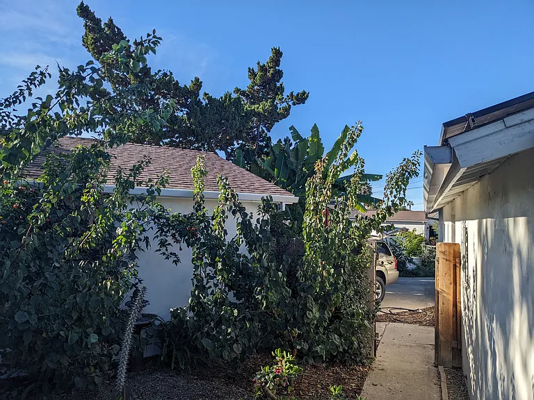 7193 Romford Ct — Photo 32