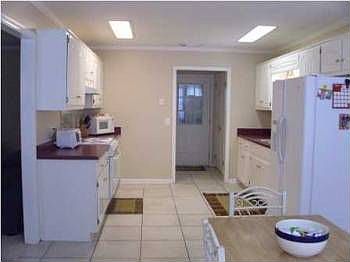 2nd image of 16928 Meadow Ln
