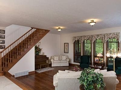 3rd image of 1714 Township Road 278