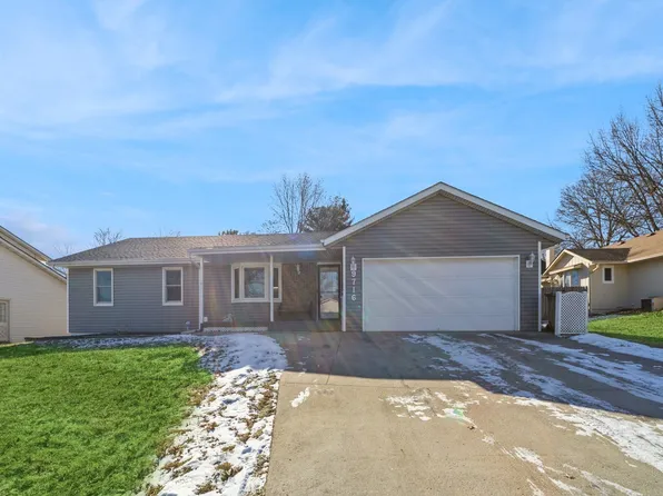 9716 Horton Ave, Urbandale, IA 50322