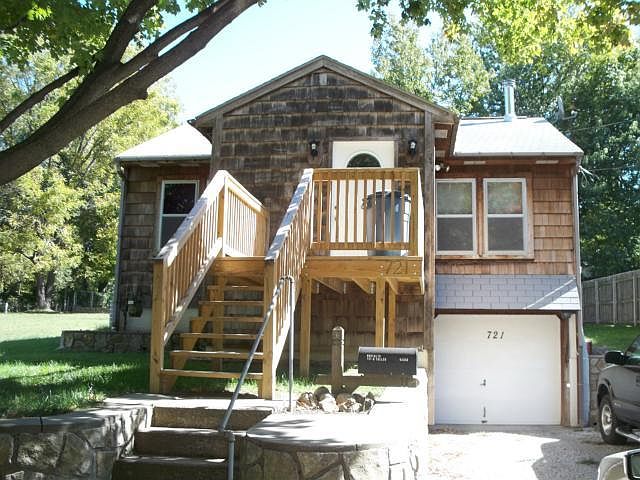 1st image of 721 N Fuller St