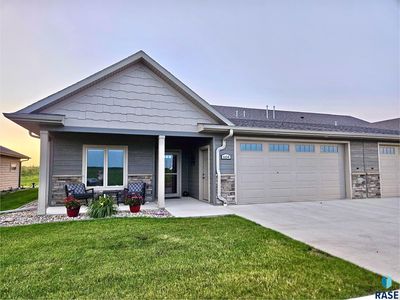 604 Ash Creek Dr, Beresford, SD, 57004