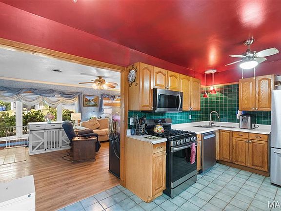 4th image of 9236 Harold Dr