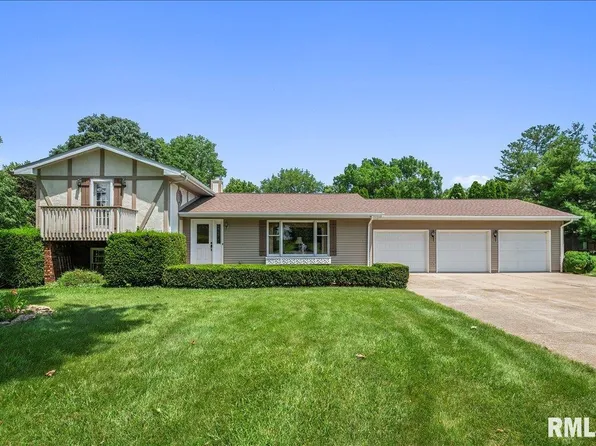 18 Oak Wind Rd, Cantrall, IL 62625